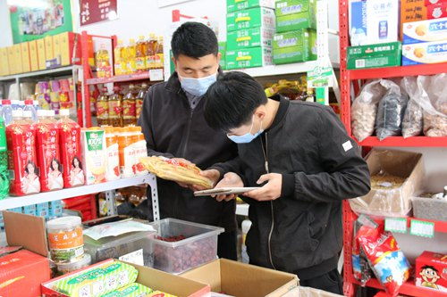 兗州區市場監管局開展食品安全專項抽檢，守護民生“菜籃子”